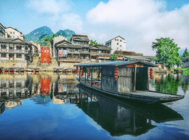 荷塘区:关爱零距离 新春慰问演出走进阳光康养院